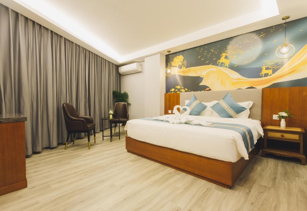 Thapae Twins Hotel Chiang Mai Exteriör bild