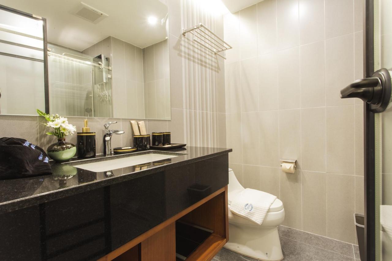 Thapae Twins Hotel Chiang Mai Exteriör bild